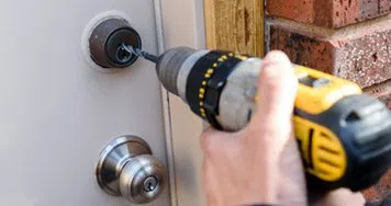 Security Locksmith Services West Palm Beach, FL 561-223-4938 Security Locksmith Services West Palm Beach, FL 561-223-4938 - 13-Key-Broke-In-Lock